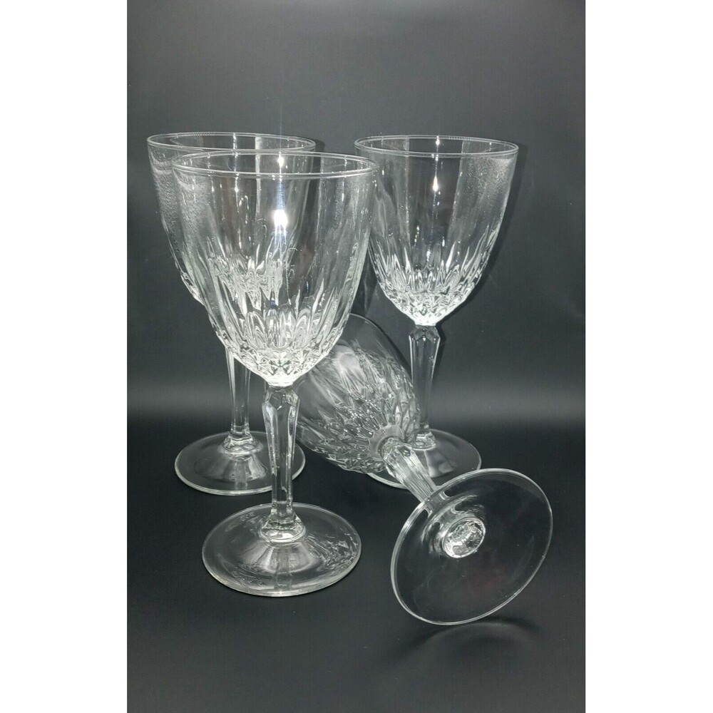Luminarc Diamant by Cristal D’Arques -Durand 6.75” H/ Set of 4 Wine Glasses